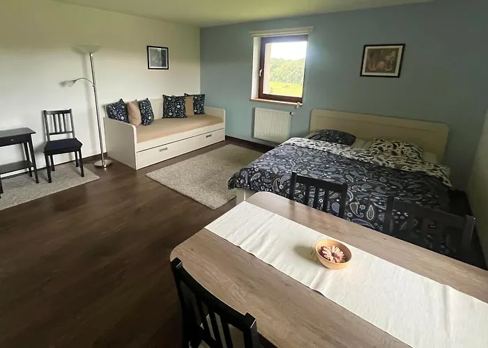 Konukevi Bez Modreho Pava 3*